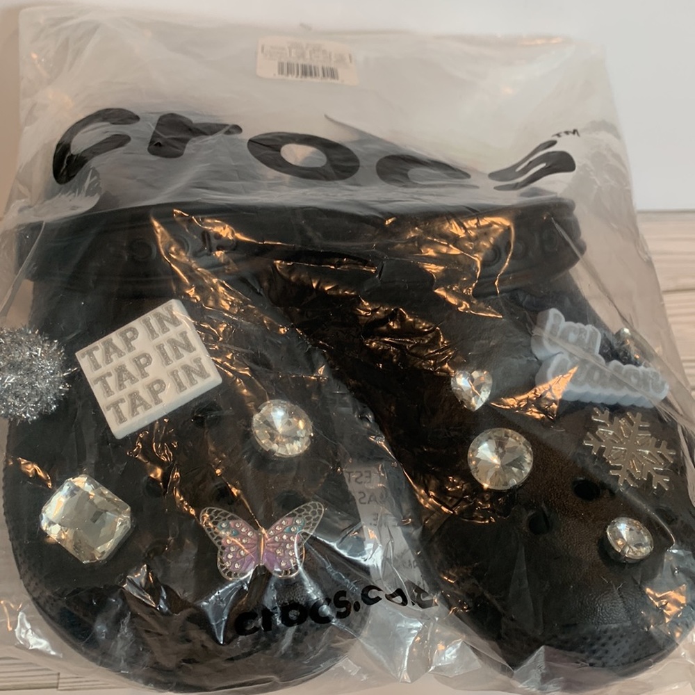 CROCS SAWEETIE ICY GIRL Sz 6 custom by Abigal. Authentic Crocs